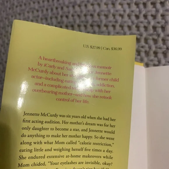 Jennette McCurdy book - Picture 2 of 7